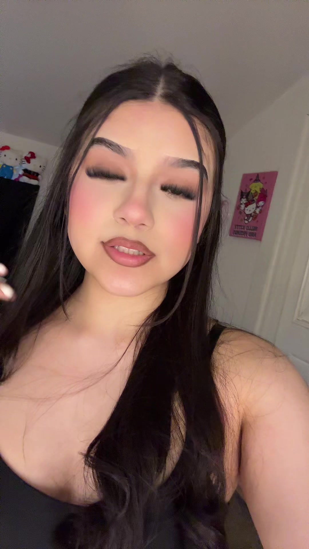 @Valeskka_.