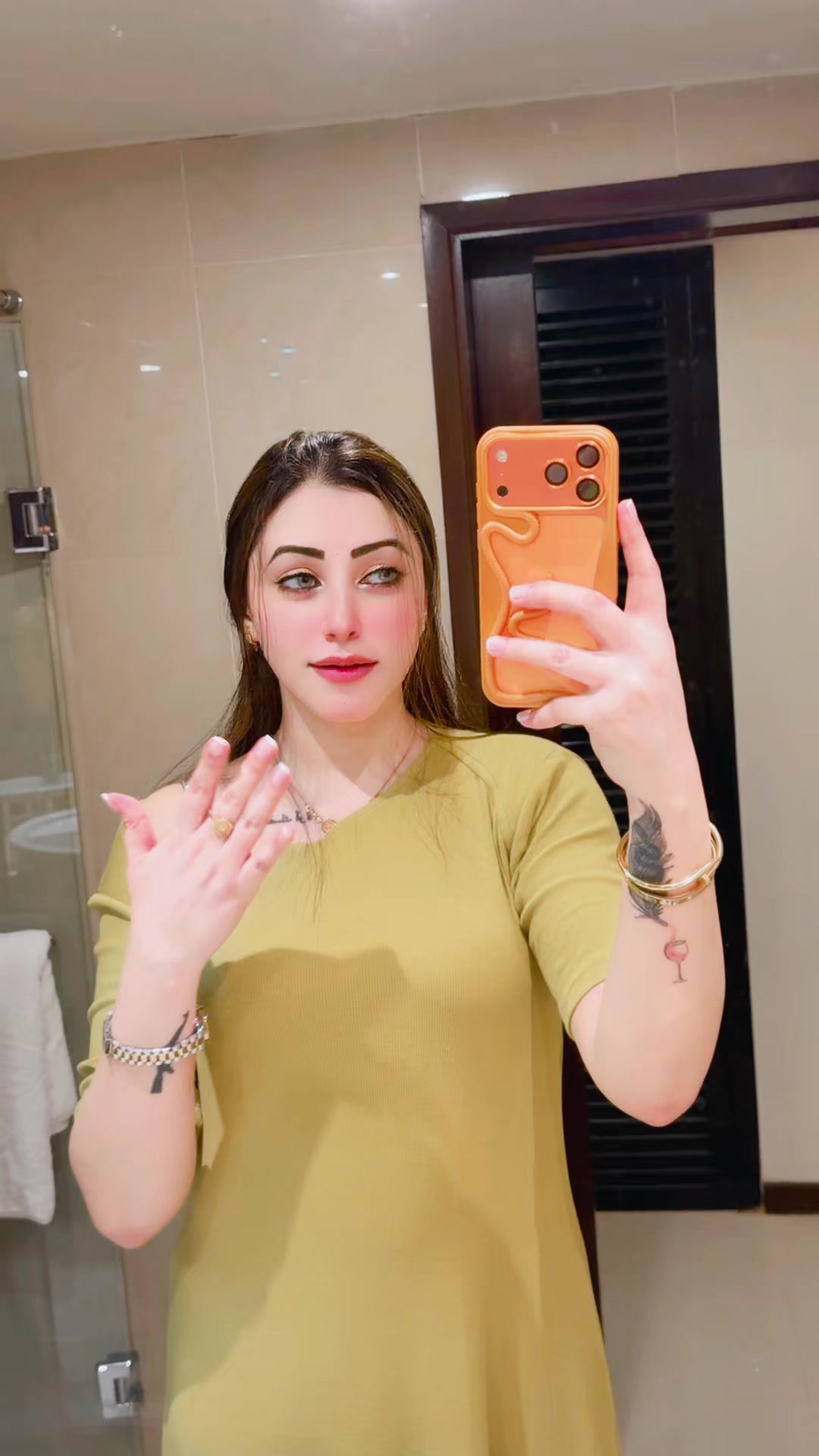 @Mahii khan