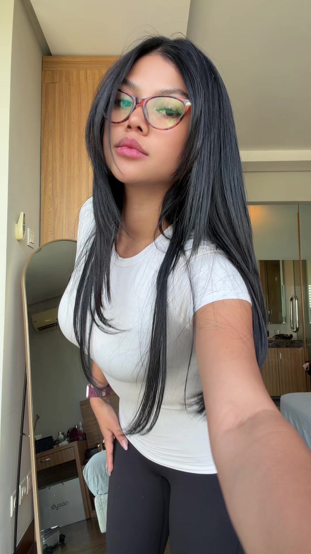 @Kikinii