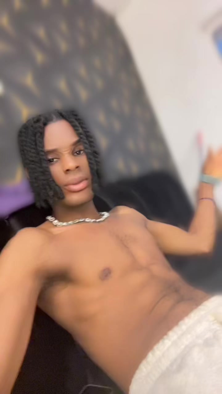 @Derick📿🔫🩸