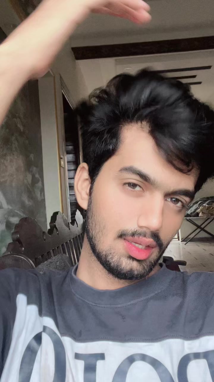 @حمزہ 🐣🦢