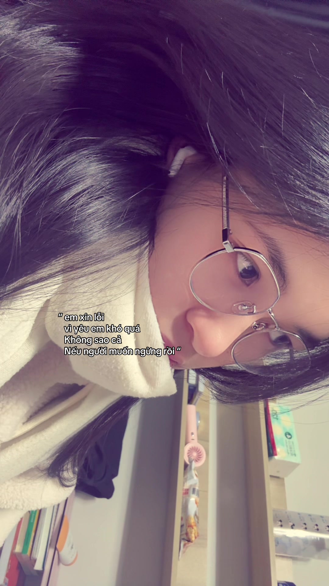 @Người đẹp khóc nhè ྀི