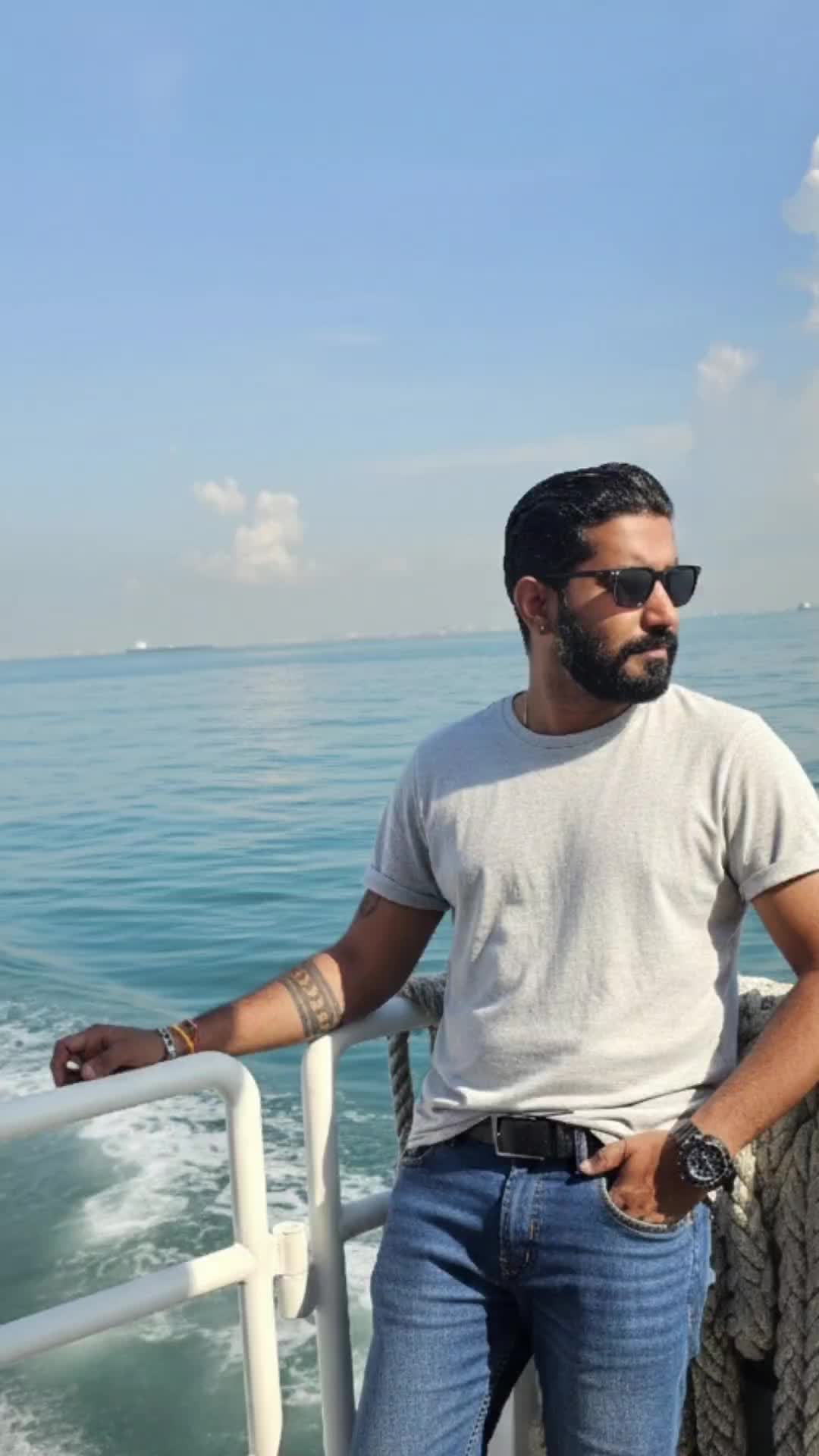@YogaSarvanan 🖤⚓