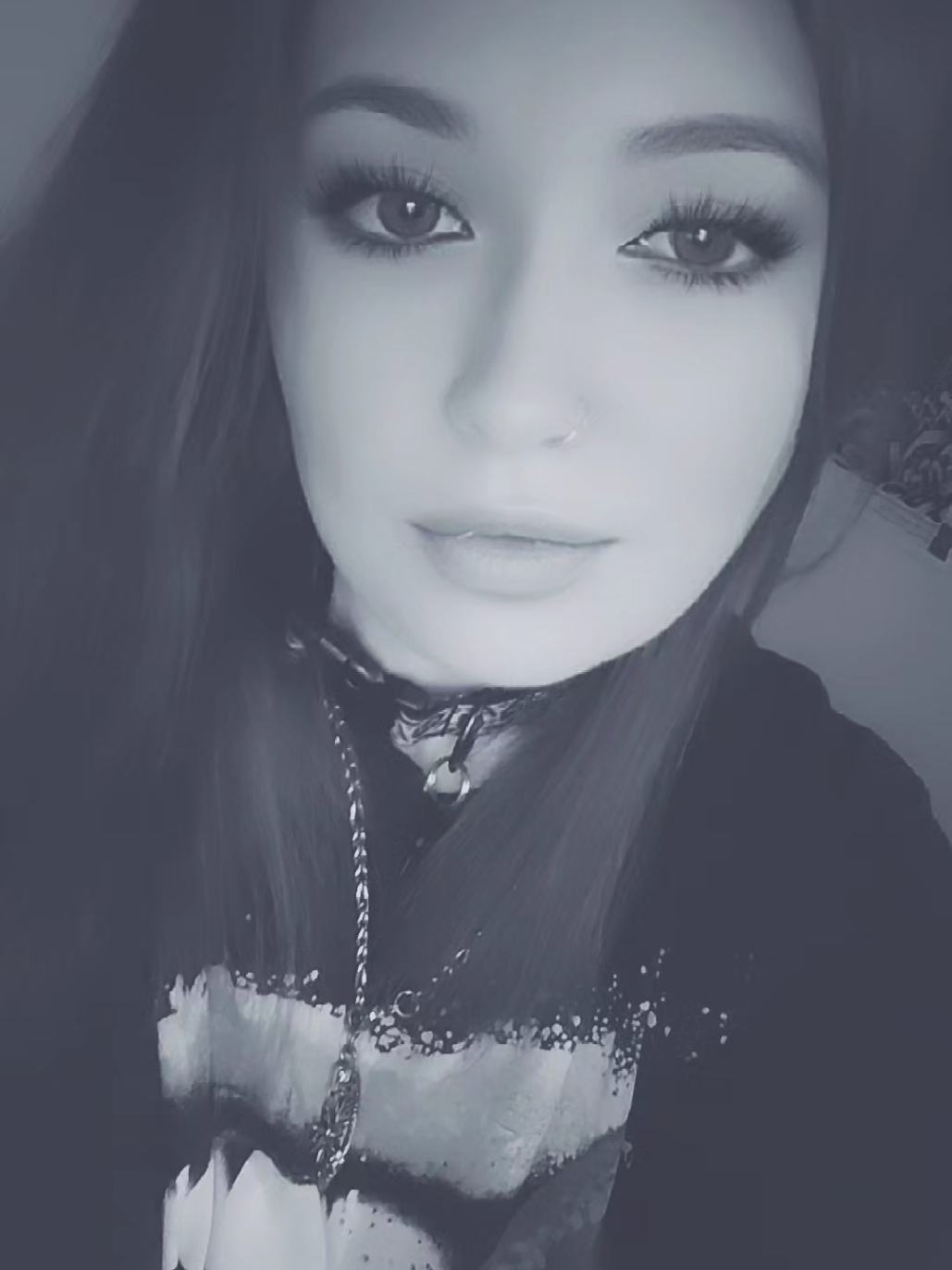 @🖤🩷EmoQueen🩷🖤