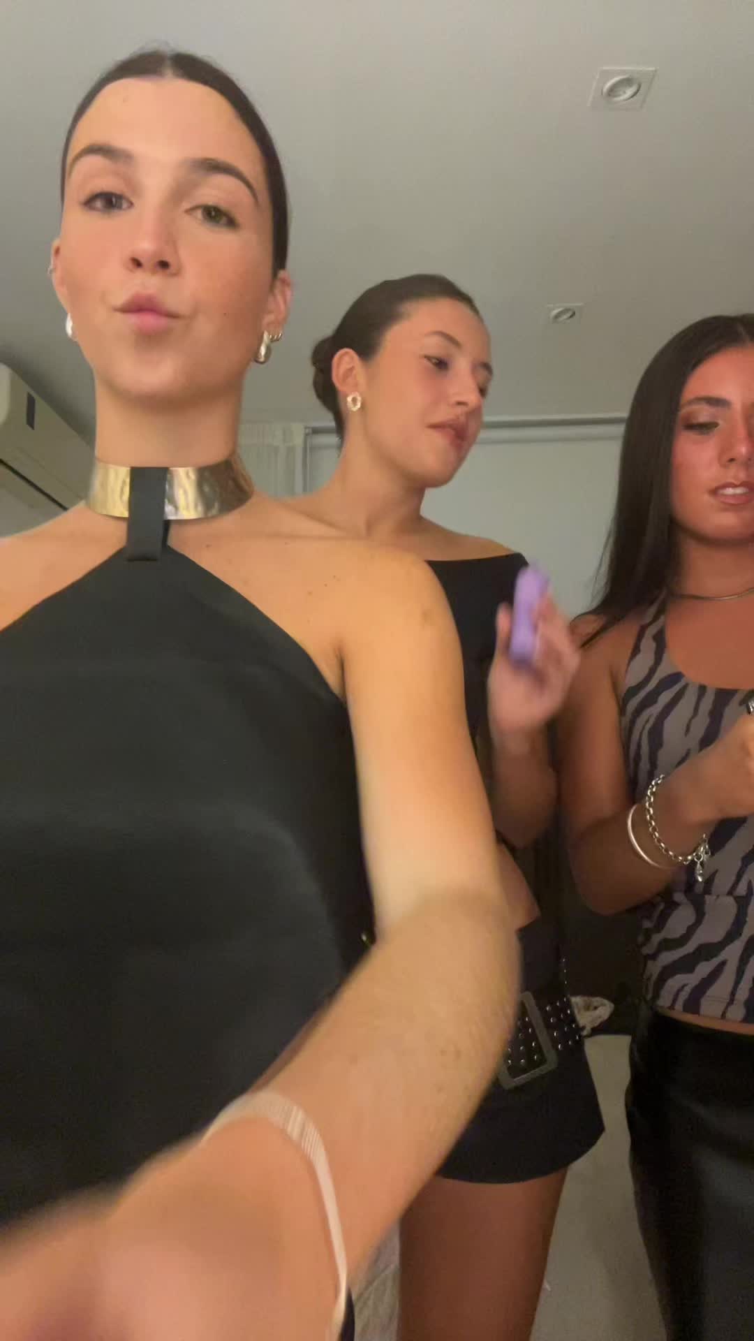 @Valentina