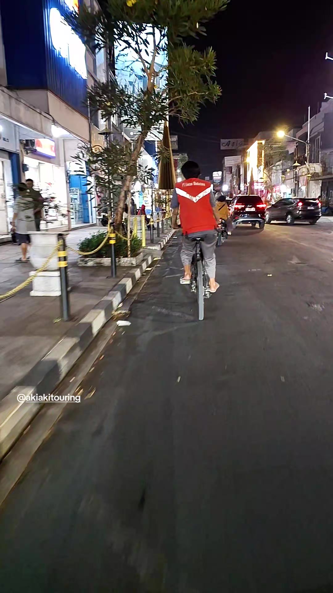 @akiakitouring