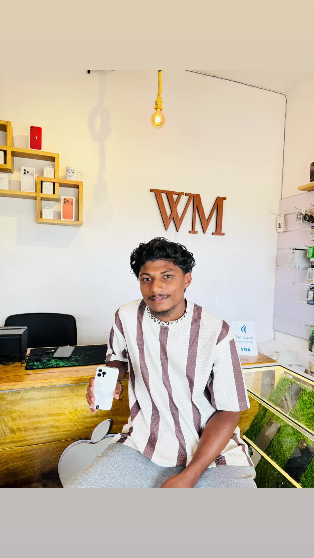 @white_martishop