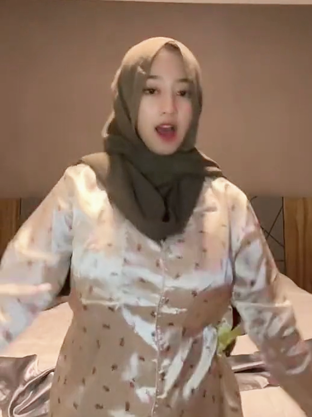 @Clara Sleepwear