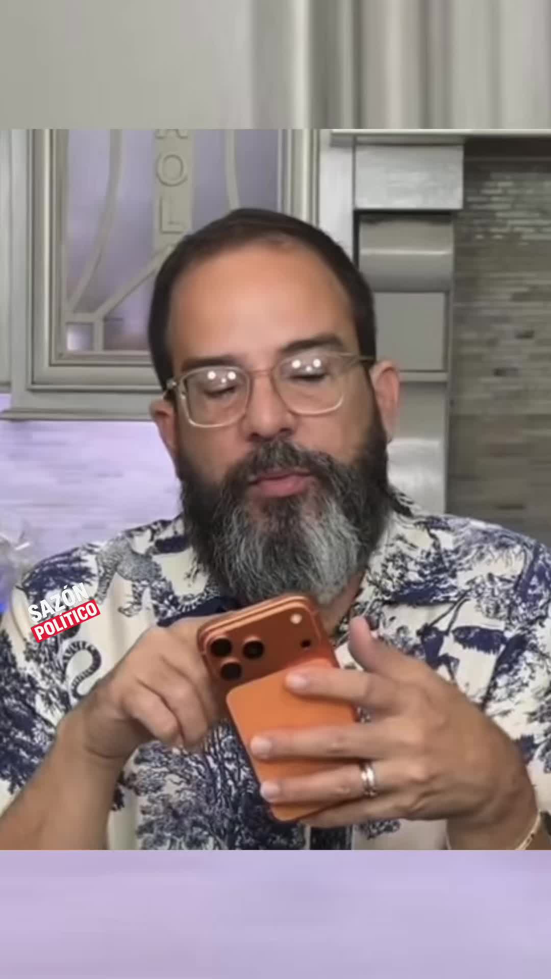 @Saz&oacute;n pol&iacute;tico con Otaola