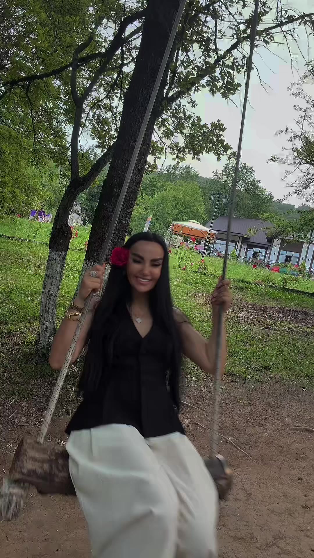 @theaynura