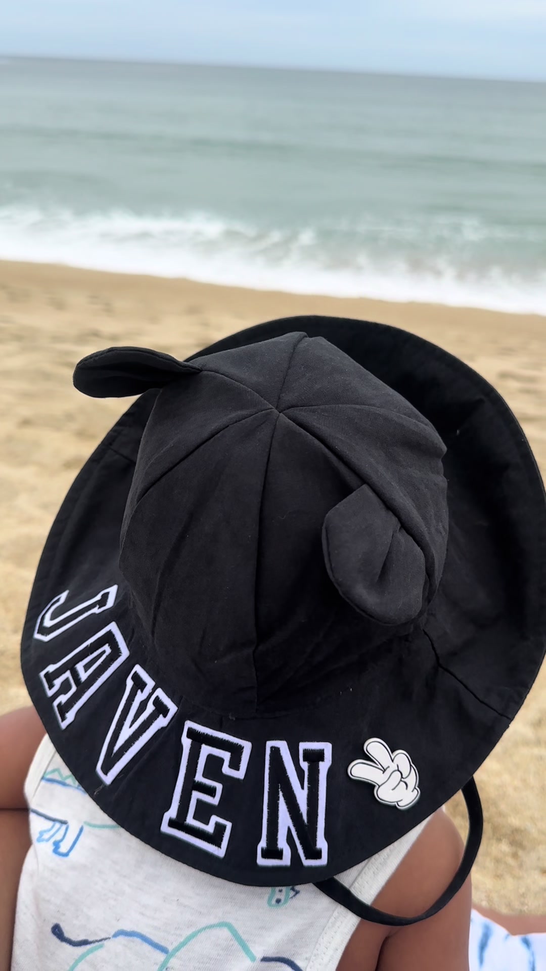 @TravelWithJaven