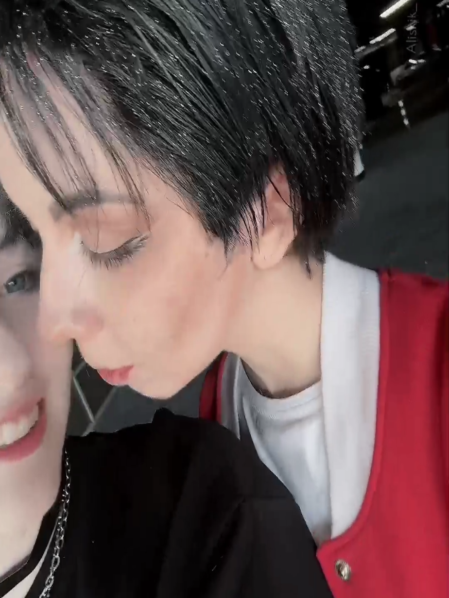 @Reychik🦇