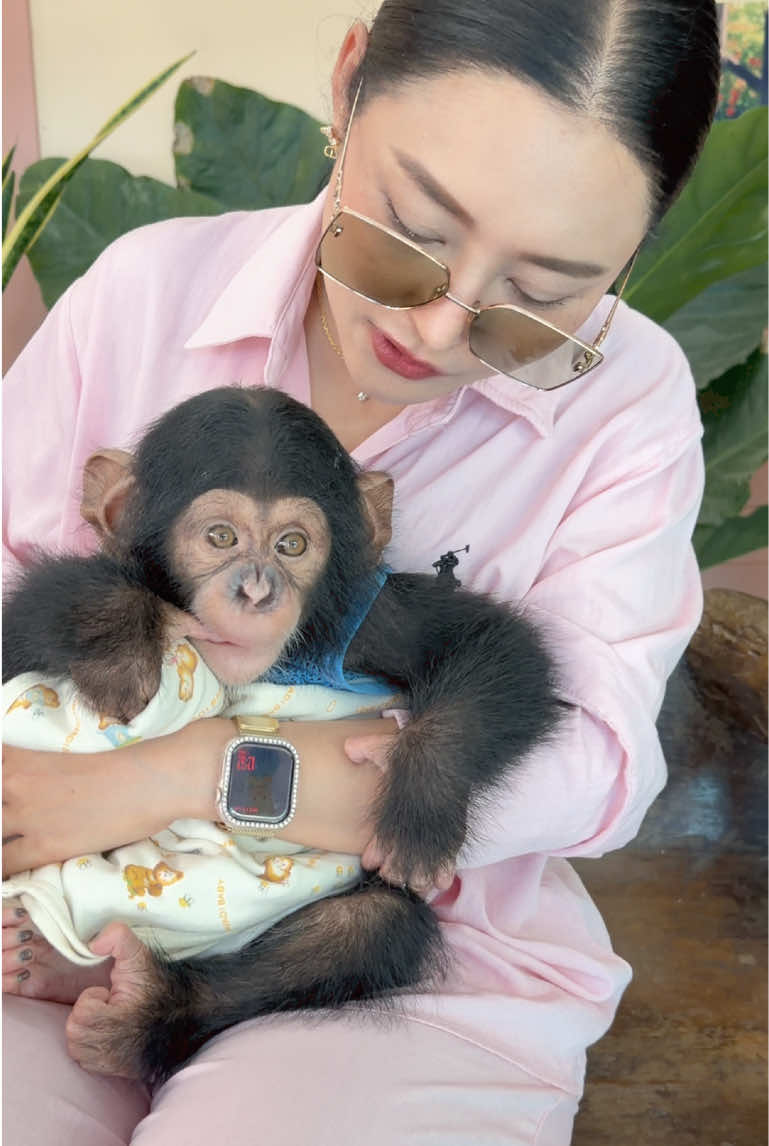 @หญิง ธิติกานต์ Official