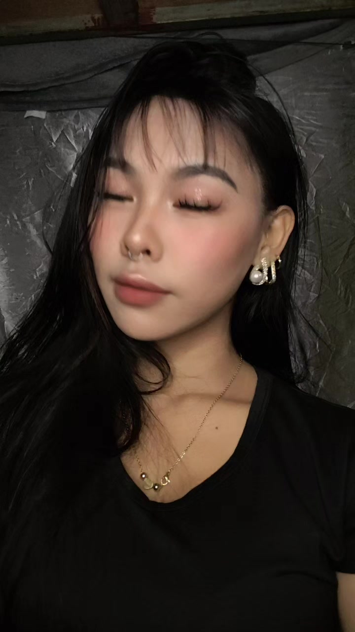 @𝖙𝖊𝖙ᴢʏ(ღ˘⌣˘ღ)