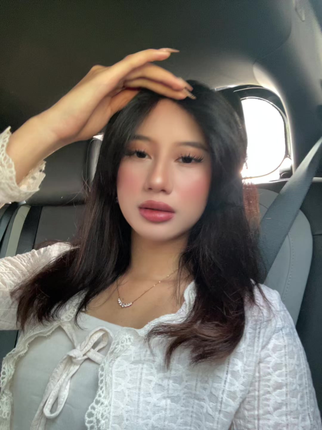 @anya