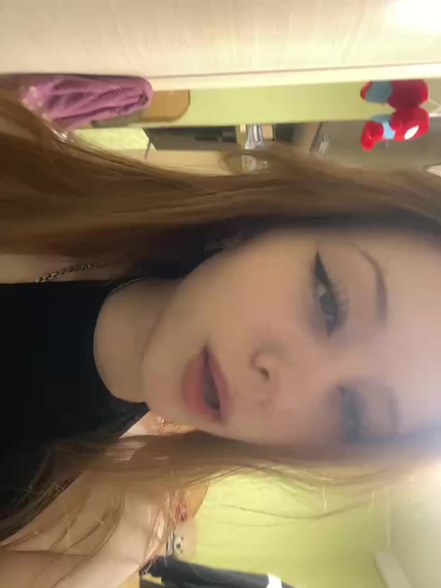 @🖤