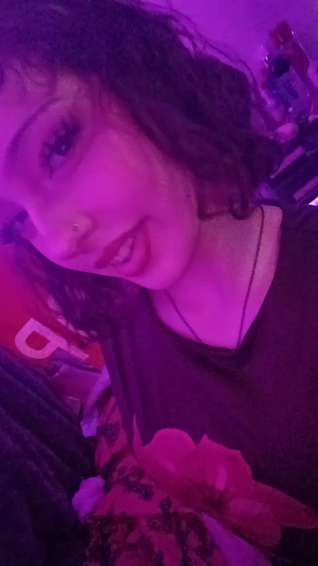 @whosthisdeva!