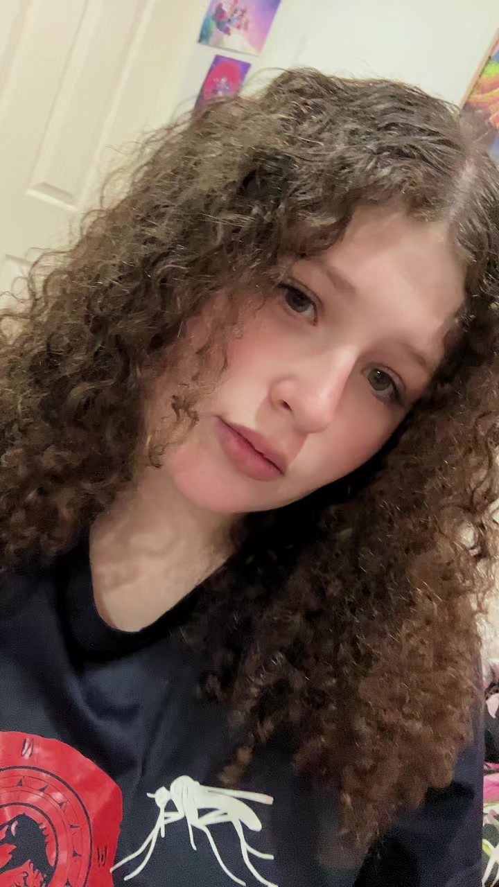 @Maddy ✿🧟♂️🦕💜🃏🚦