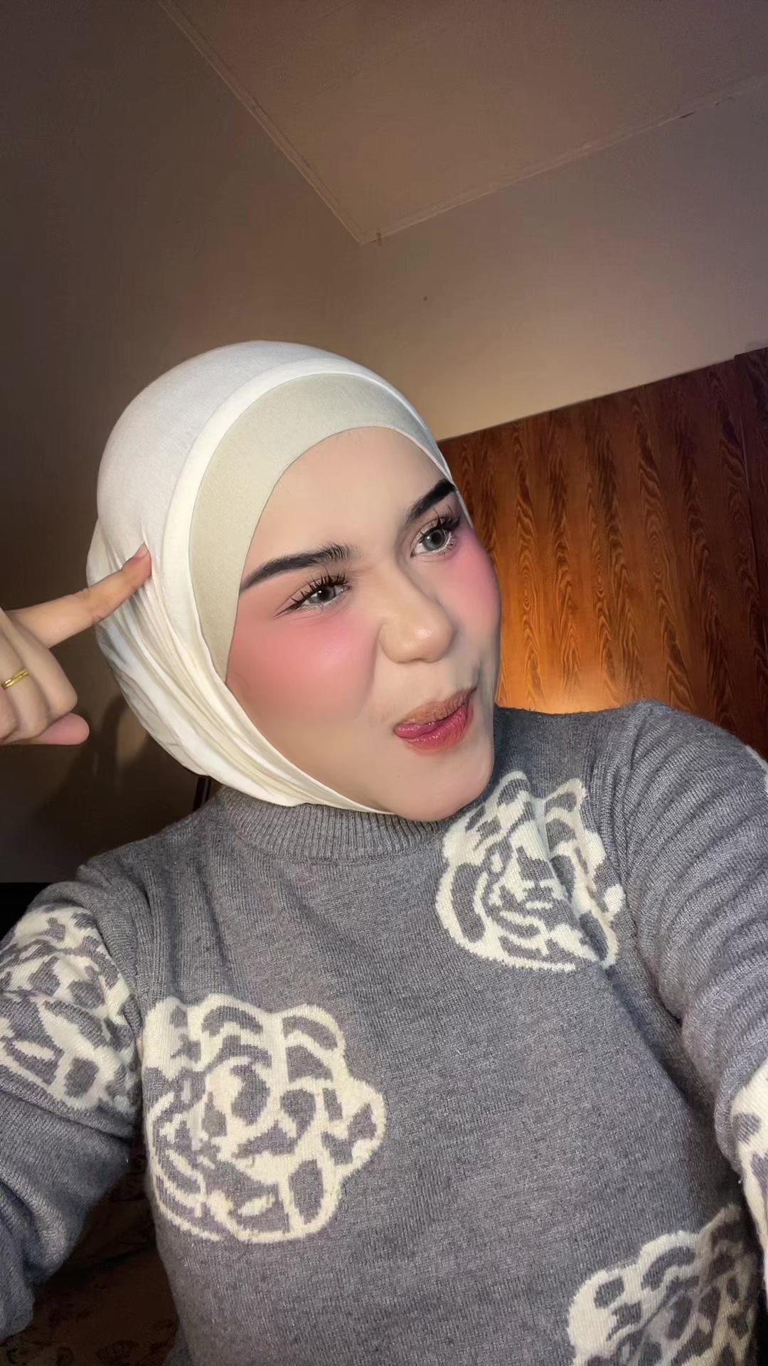 @Faniii˚✿˖°