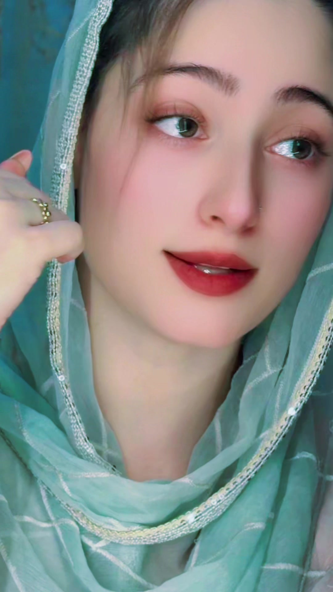 @🦋Ghezal Nazari4. 👑