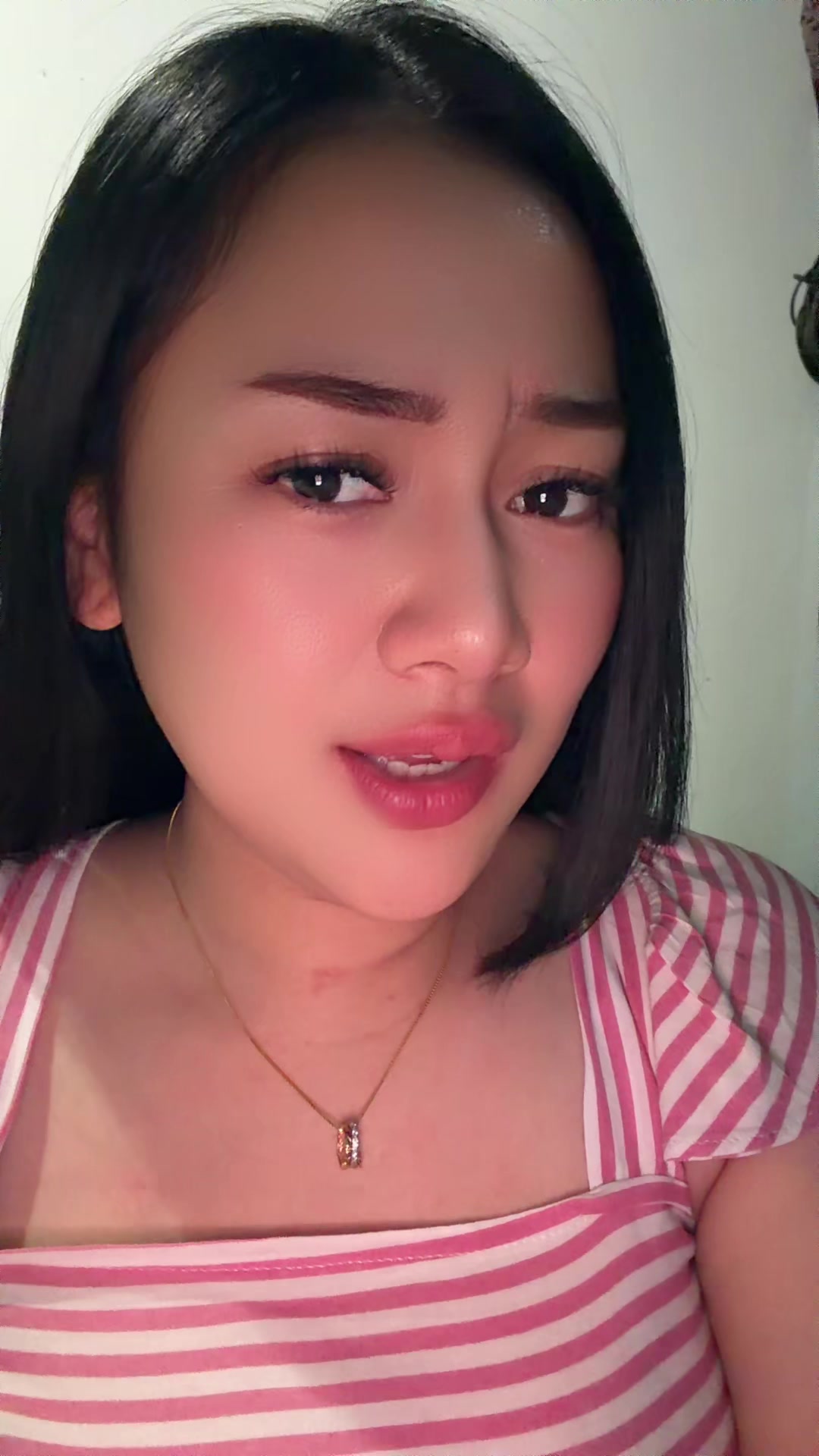 @Momy Via 🦂