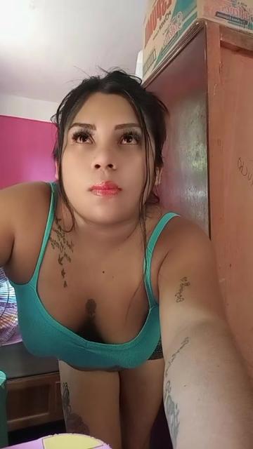 @karlita Luchó