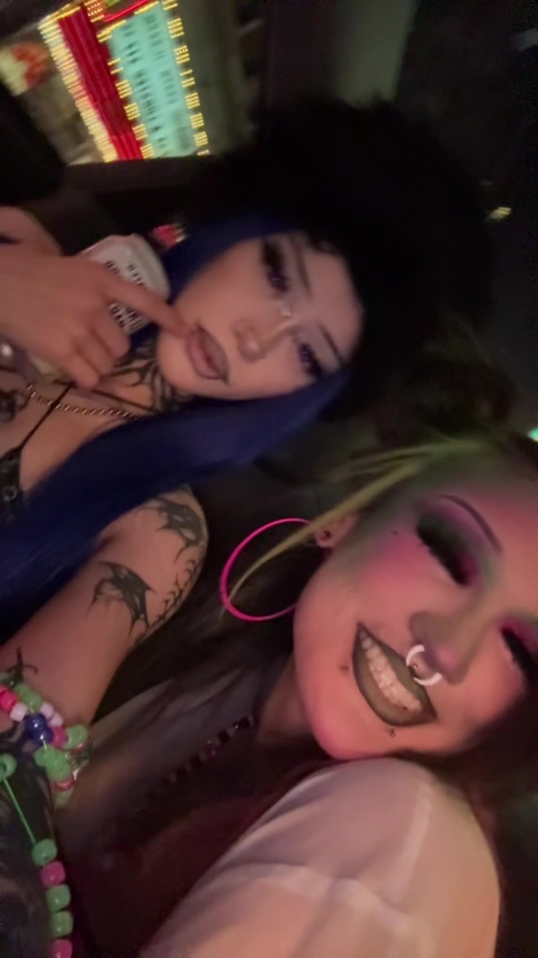 @💋