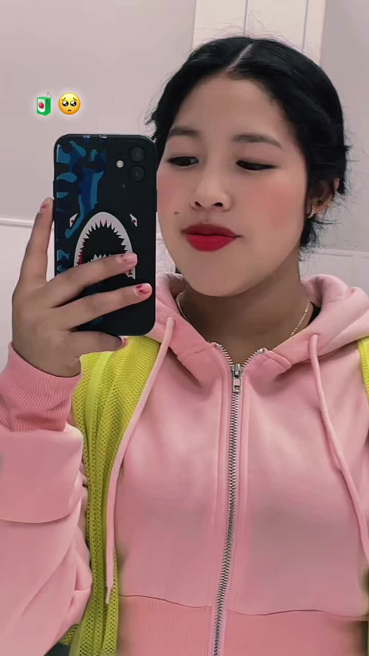@📿Yojanita🖤🧃