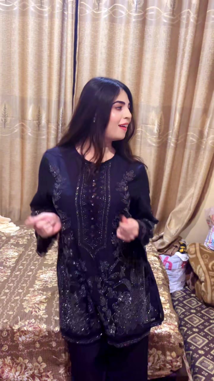@Bewafa queen 👑