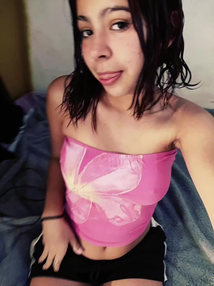 @nayla🏳️&zwj;🌈