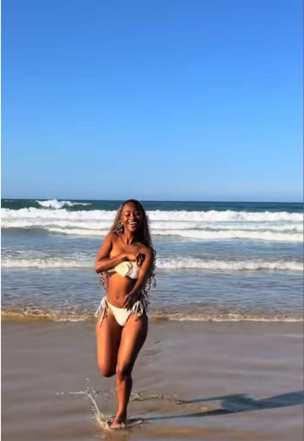 @melavue