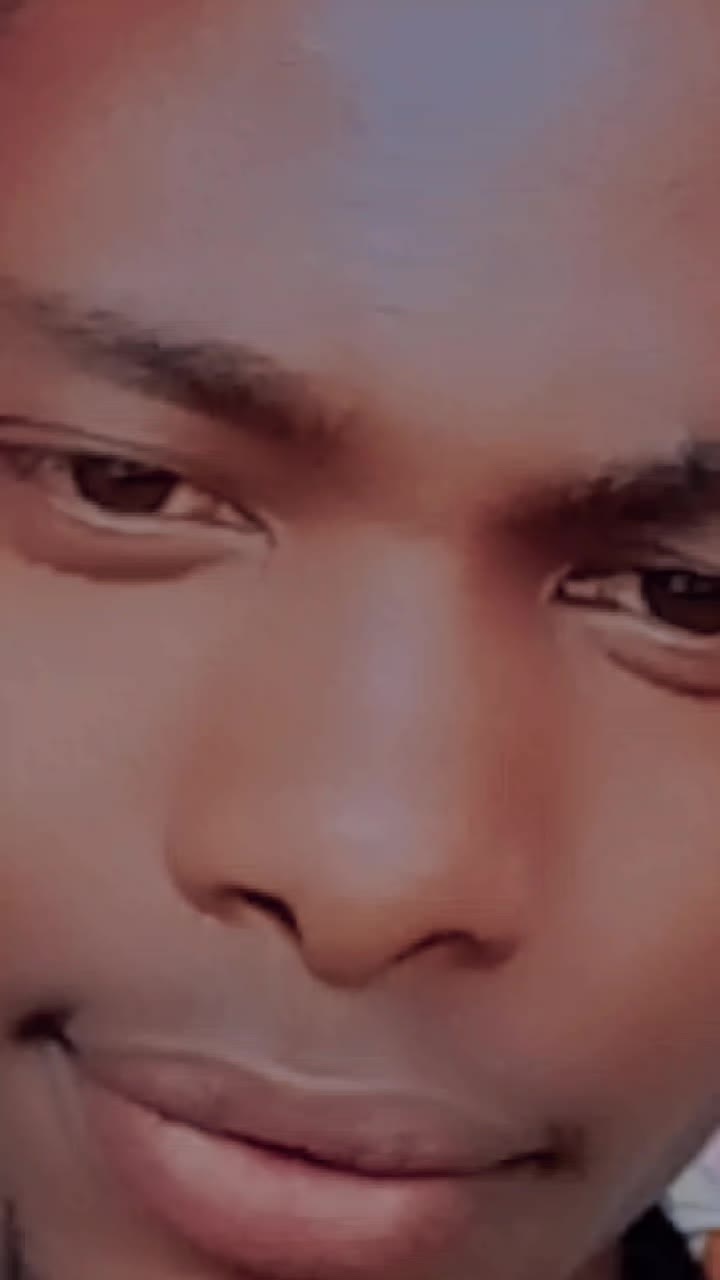 @NI L&Iuml;V&Egrave;