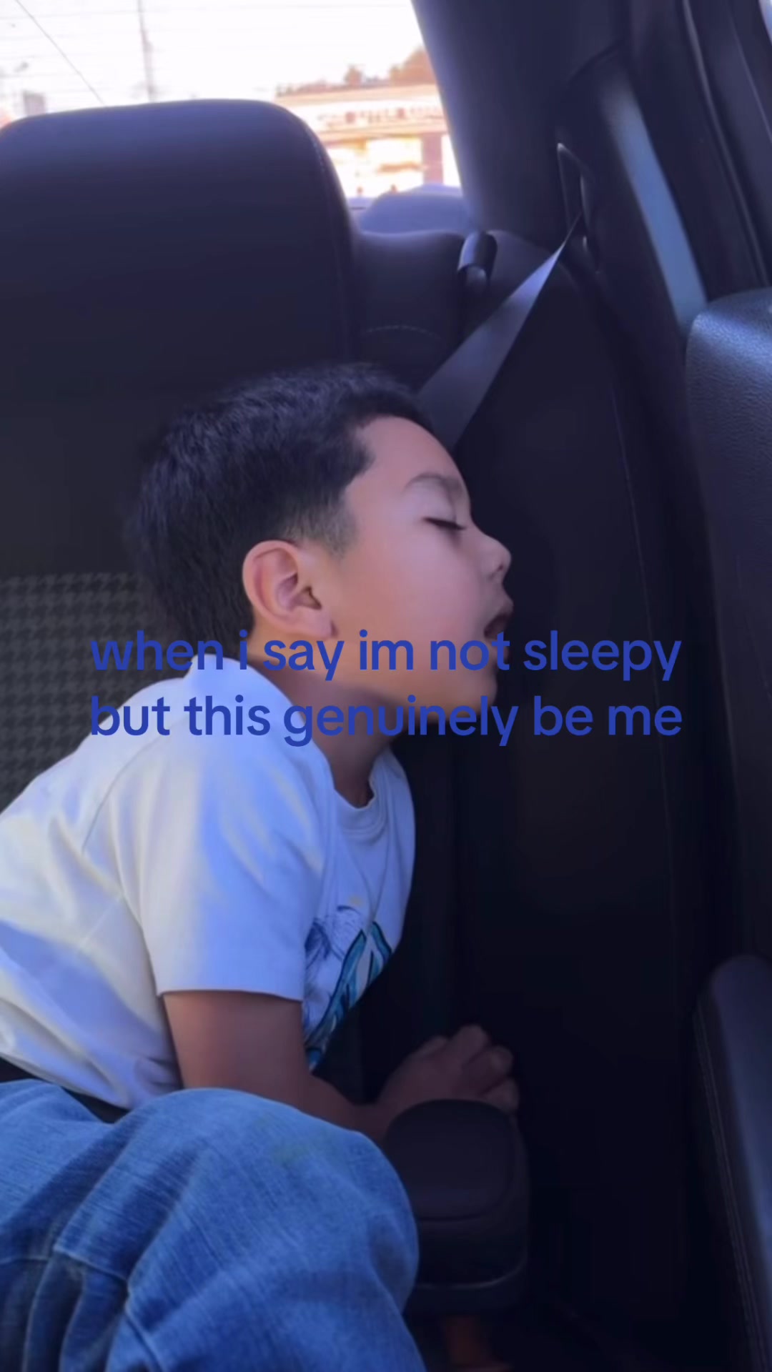 @𝔤