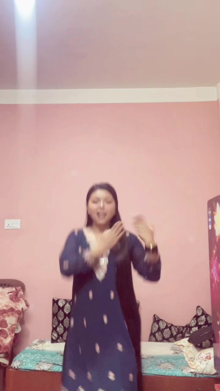 @Manju❤️🩹