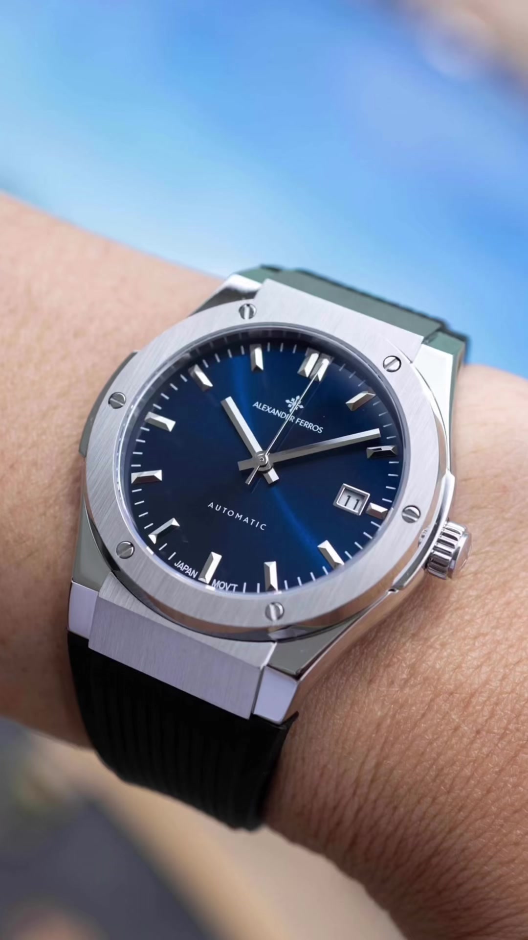 @BDT WATCH Đồng Hồ Thuỵ Sỹ