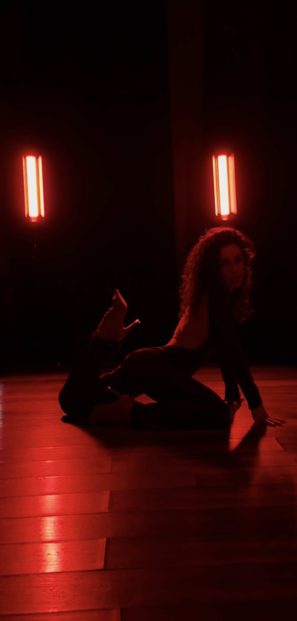 @CuRlyAnnet