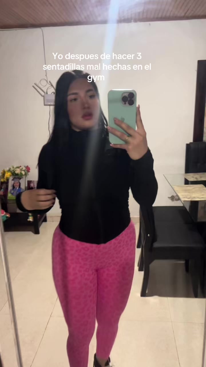 @Valentina🖤