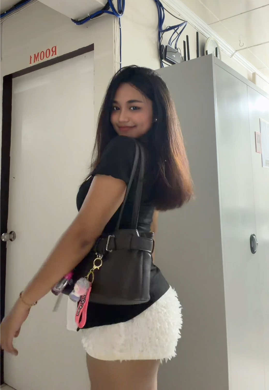 @4everyoolooogirly