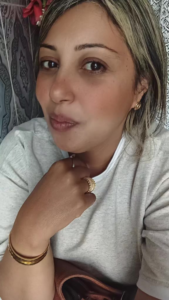@In&egrave;s dridi