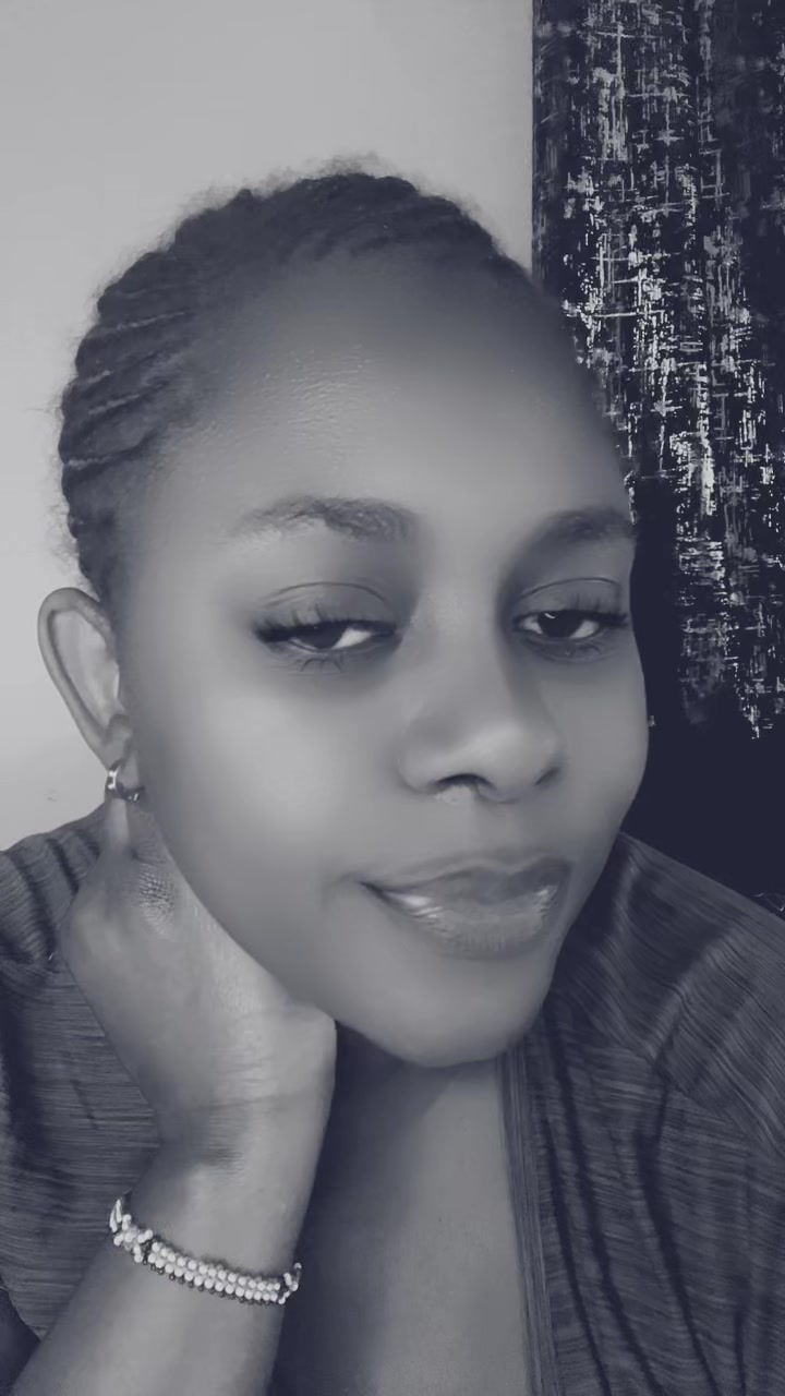 @Ivonne Clara🇰🇪