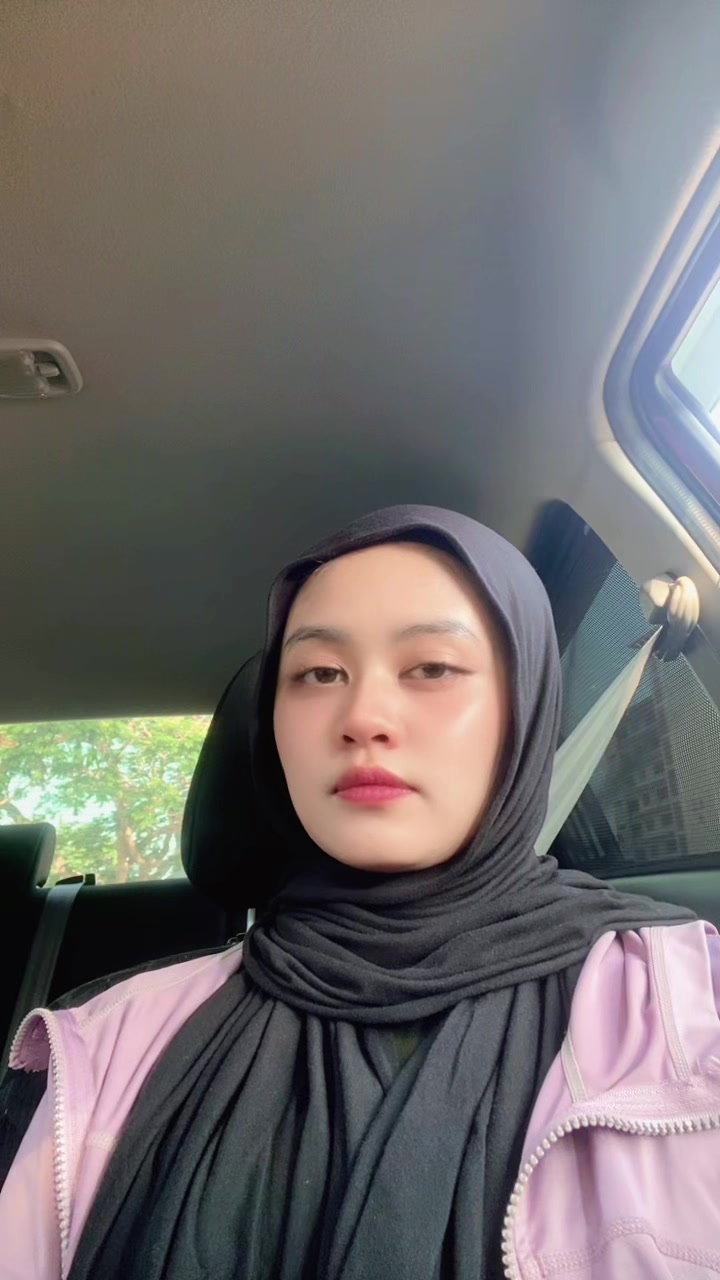 @queentie_