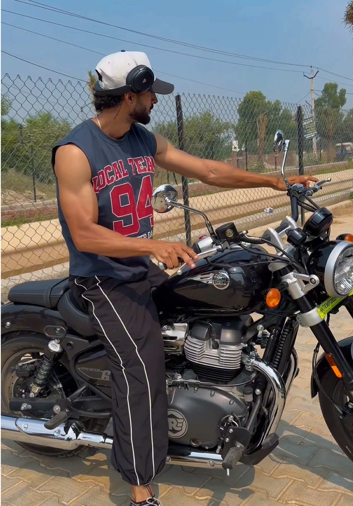 @LAKHWINDER SINGh