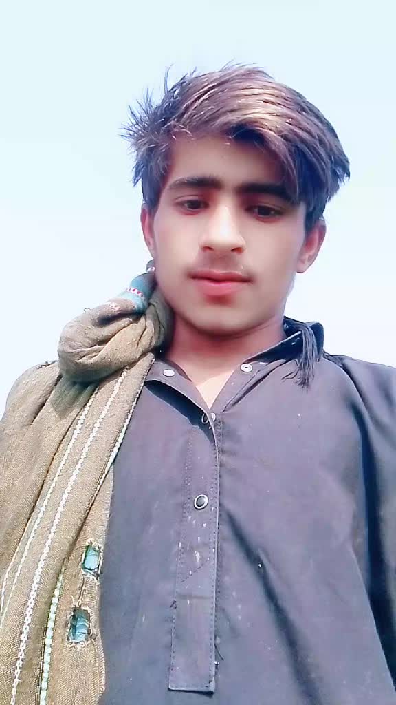 @kheezar