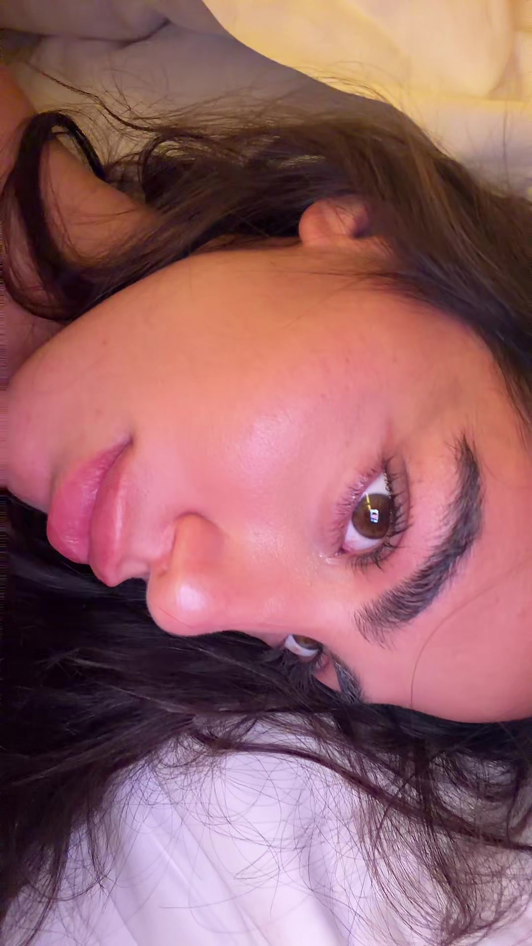 @Asýa