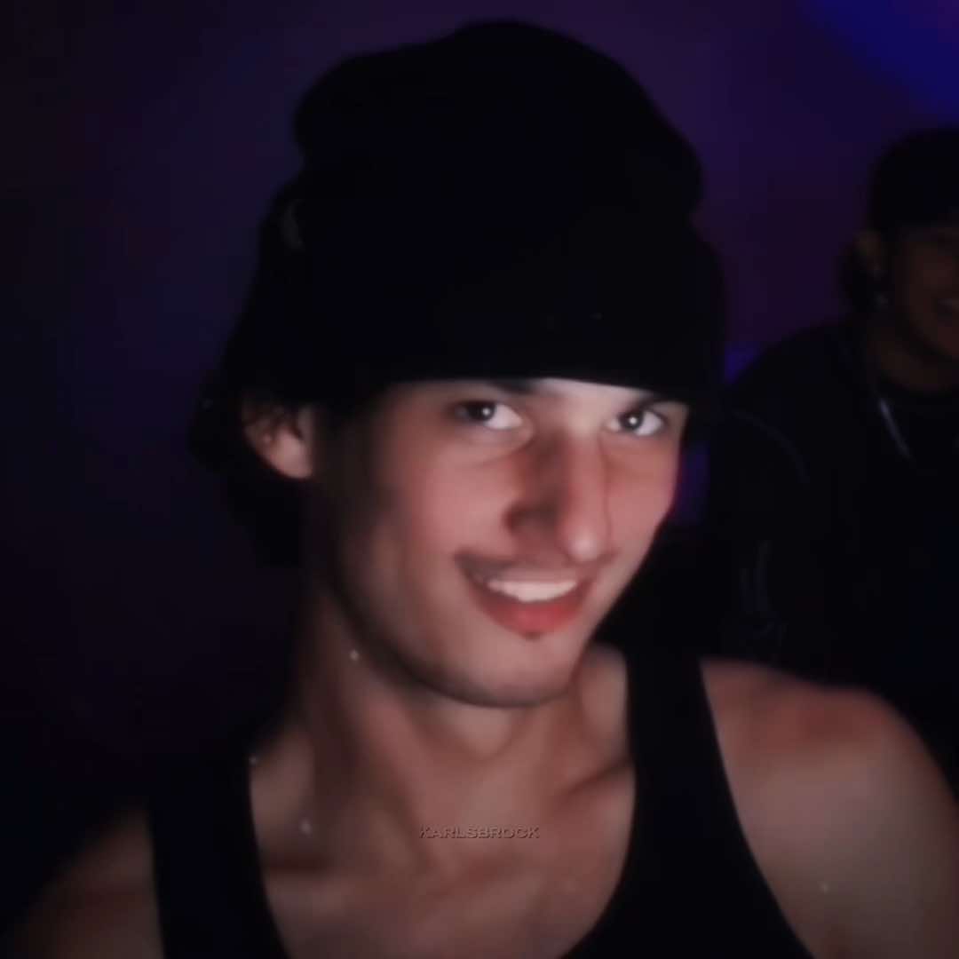 @alexane