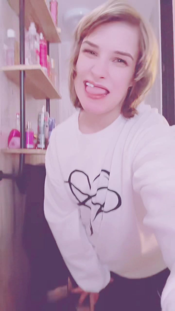 @♥️BEAUTIFUL QUEEN♥️