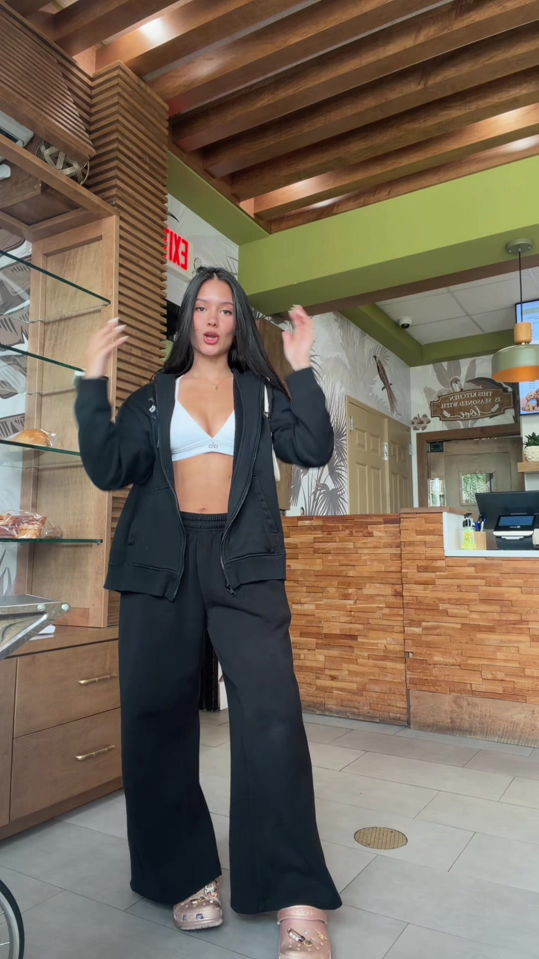 @Itsadelys