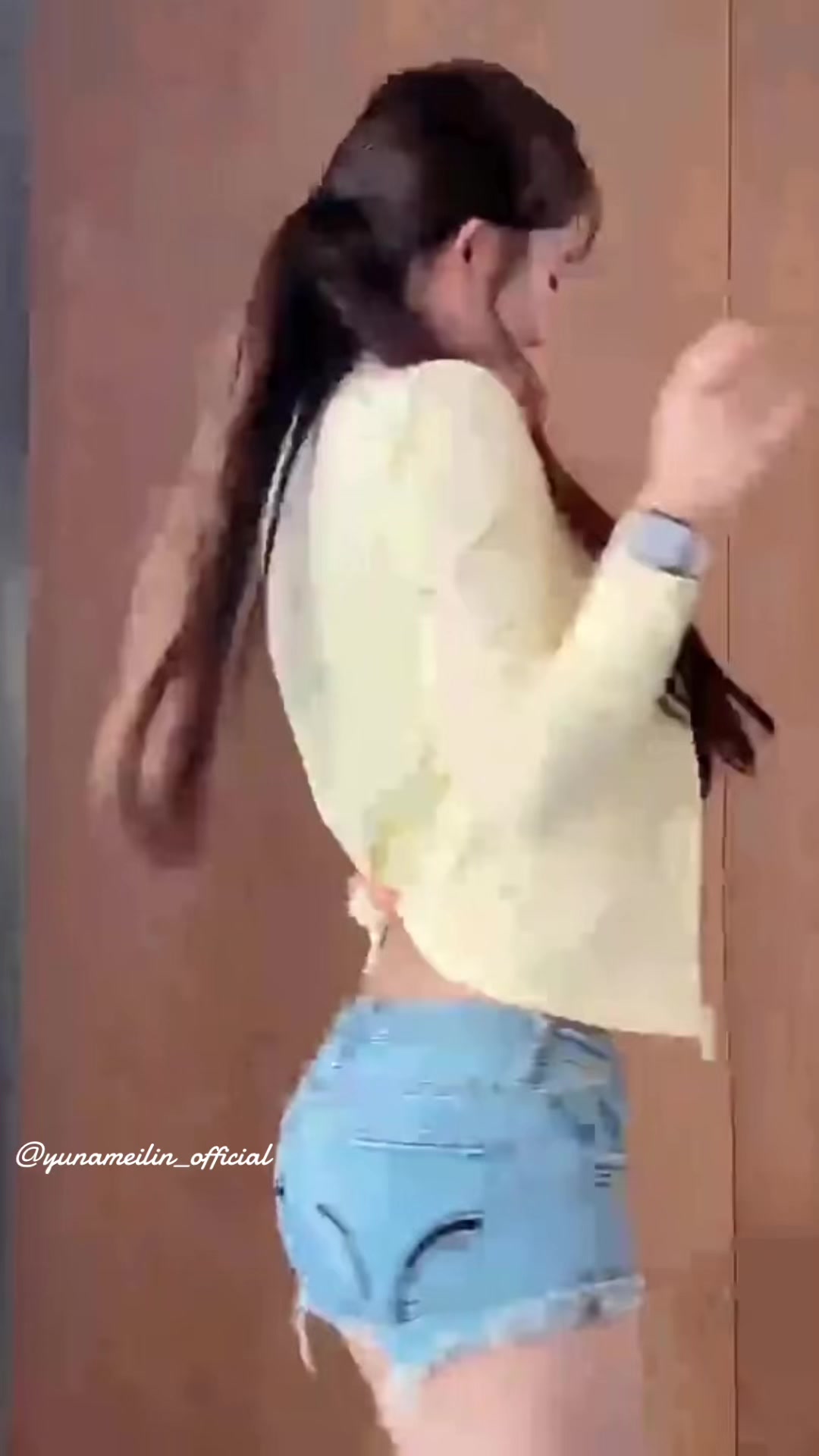 @yunameilin_official