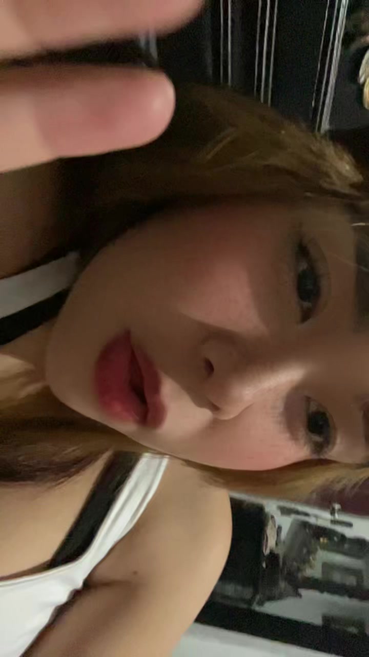 @️