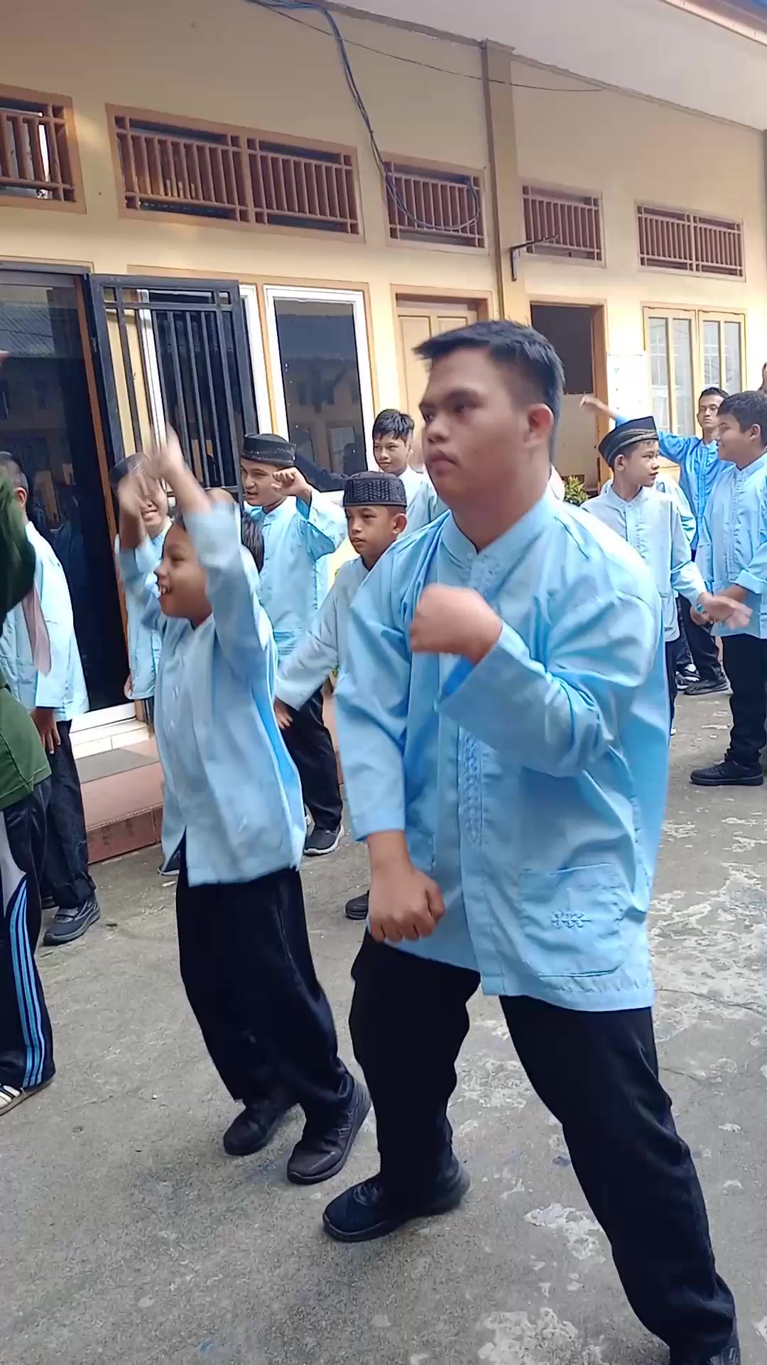@HNI SC Lasni